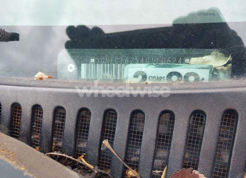 Photo 9 of 2004 Chevrolet Suburban 1500 LS (VIN 3GNEC16Z34G110624)