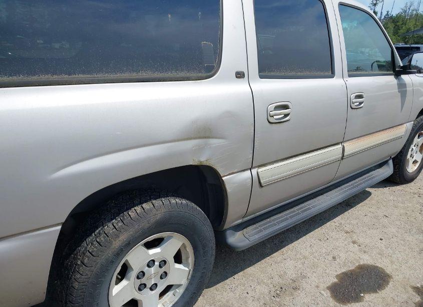 Photo 6 of 2005 Chevrolet Suburban 1500 LT (VIN 3GNEC16Z35G198964)