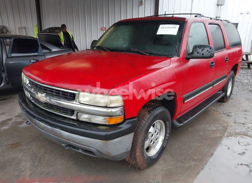 Photo 2 of 2002 Chevrolet Suburban 1500 LS (VIN 3GNEC16Z42G210406)
