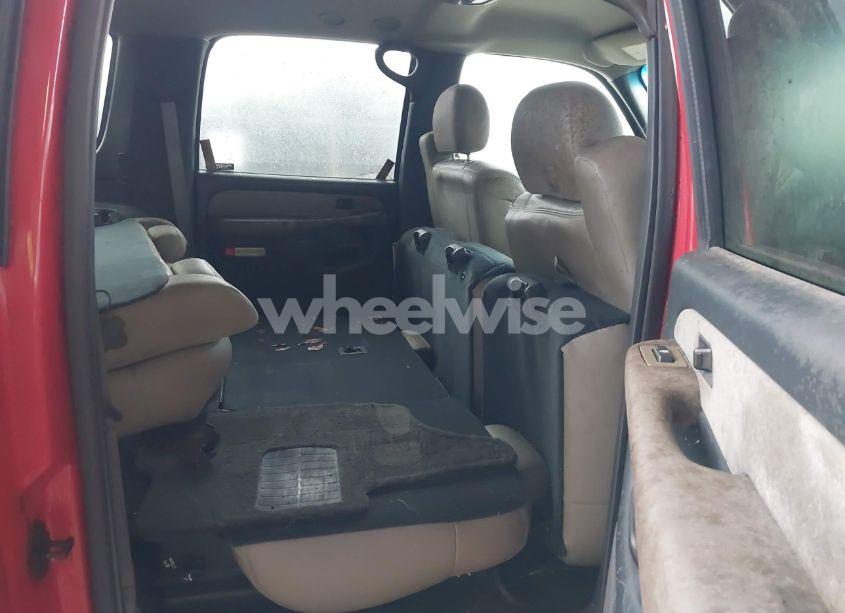 Photo 8 of 2002 Chevrolet Suburban 1500 LS (VIN 3GNEC16Z42G210406)