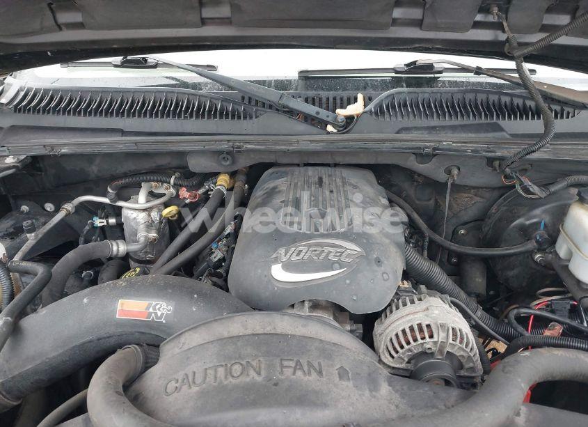 Photo 10 of 2002 Chevrolet Suburban 1500 LT (VIN 3GNEC16Z42G281945)
