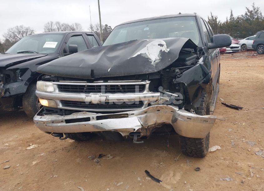 Photo 6 of 2002 Chevrolet Suburban 1500 LT (VIN 3GNEC16Z42G281945)