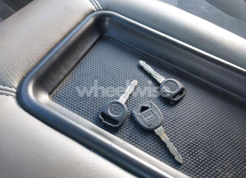 Photo 11 of 2003 Chevrolet Suburban 1500 LS (VIN 3GNEC16Z43G109853)