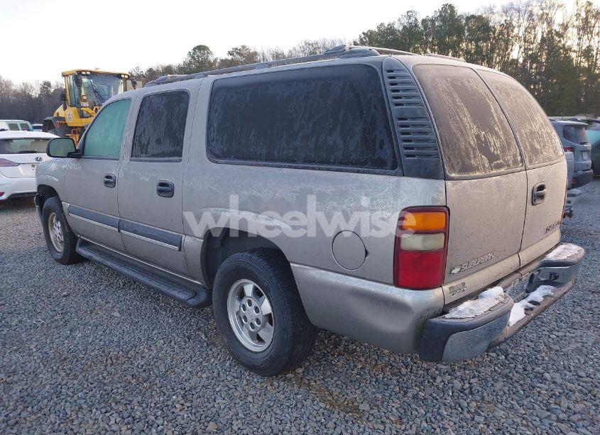 Photo 3 of 2003 Chevrolet Suburban 1500 LS (VIN 3GNEC16Z43G109853)