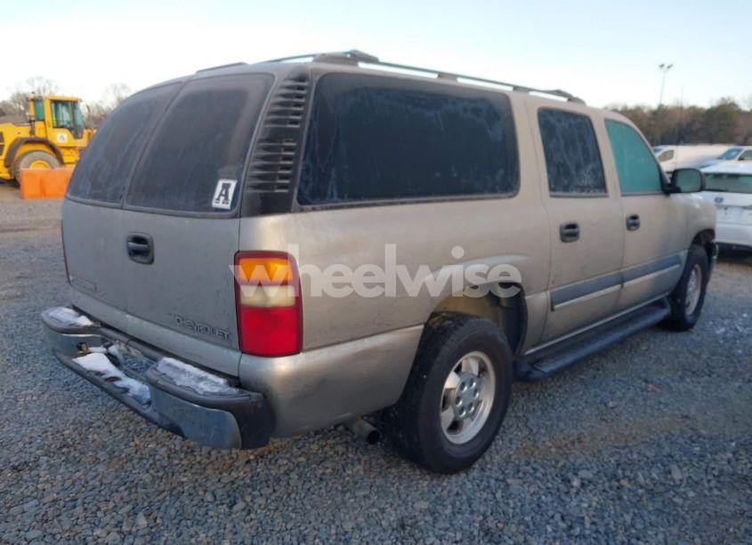 Photo 4 of 2003 Chevrolet Suburban 1500 LS (VIN 3GNEC16Z43G109853)