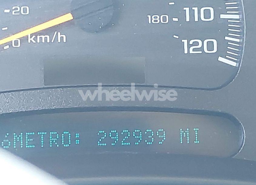 Photo 15 of 2003 Chevrolet Suburban 1500 LS (VIN 3GNEC16Z43G155599)