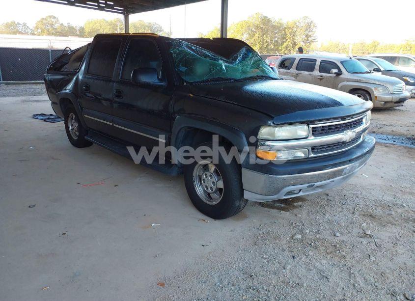2003 Chevrolet Suburban 1500 LS (VIN 3GNEC16Z43G341045) main photo