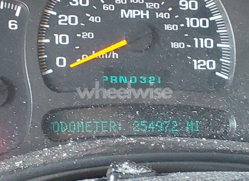 Photo 15 of 2003 Chevrolet Suburban 1500 LS (VIN 3GNEC16Z43G341045)