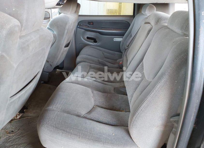 Photo 8 of 2003 Chevrolet Suburban 1500 LS (VIN 3GNEC16Z43G341045)