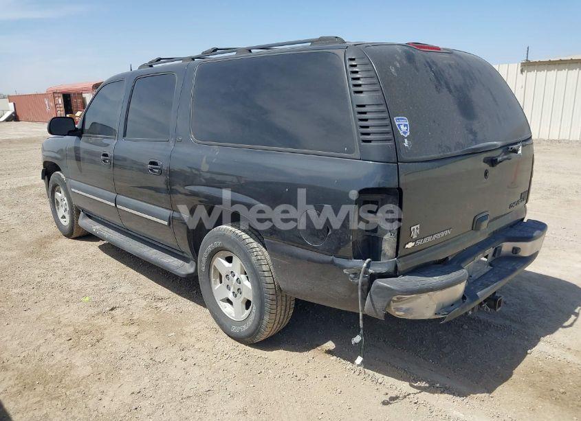 Photo 3 of 2004 Chevrolet Suburban 1500 LT (VIN 3GNEC16Z44G153093)