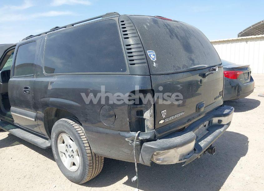 Photo 6 of 2004 Chevrolet Suburban 1500 LT (VIN 3GNEC16Z44G153093)