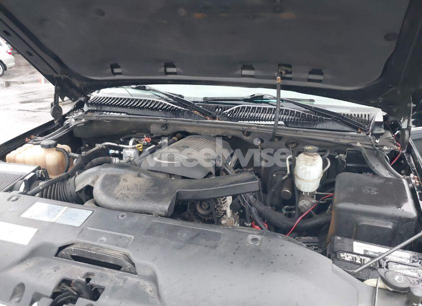 Photo 10 of 2005 Chevrolet Suburban 1500 LS (VIN 3GNEC16Z45G114201)