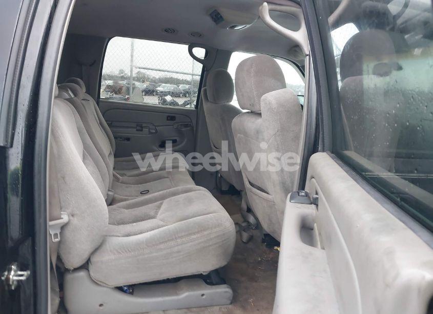 Photo 8 of 2005 Chevrolet Suburban 1500 LS (VIN 3GNEC16Z45G114201)