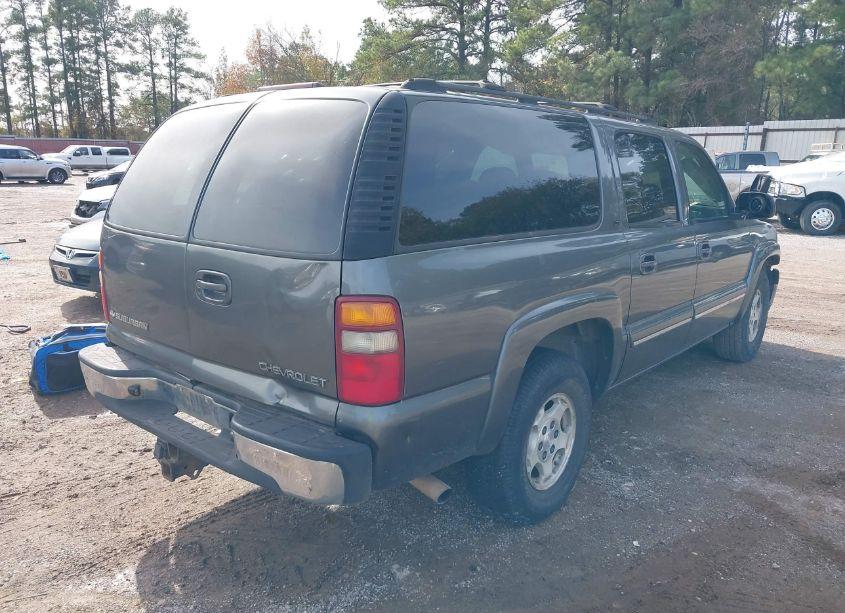 Photo 4 of 2002 Chevrolet Suburban 1500 LT (VIN 3GNEC16Z52G305430)