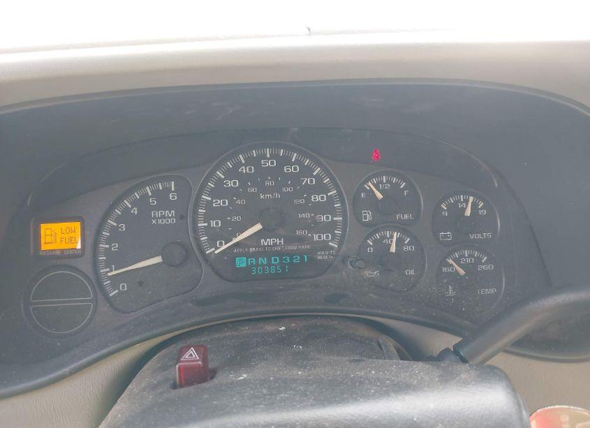 Photo 7 of 2002 Chevrolet Suburban 1500 LT (VIN 3GNEC16Z52G305430)