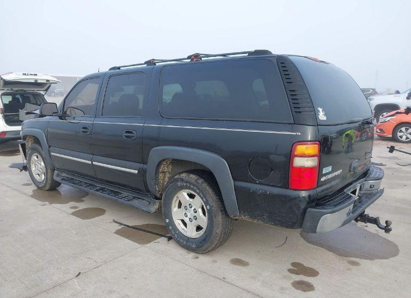 Photo 3 of 2004 Chevrolet Suburban 1500 LS (VIN 3GNEC16Z54G205203)