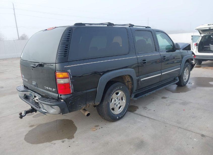 Photo 4 of 2004 Chevrolet Suburban 1500 LS (VIN 3GNEC16Z54G205203)