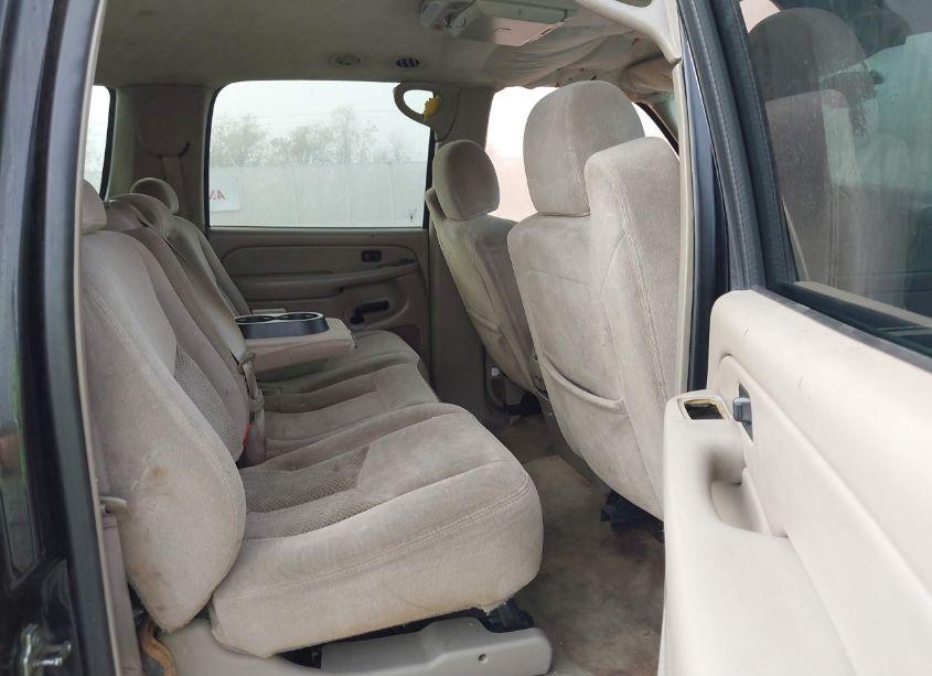 Photo 8 of 2004 Chevrolet Suburban 1500 LS (VIN 3GNEC16Z54G205203)
