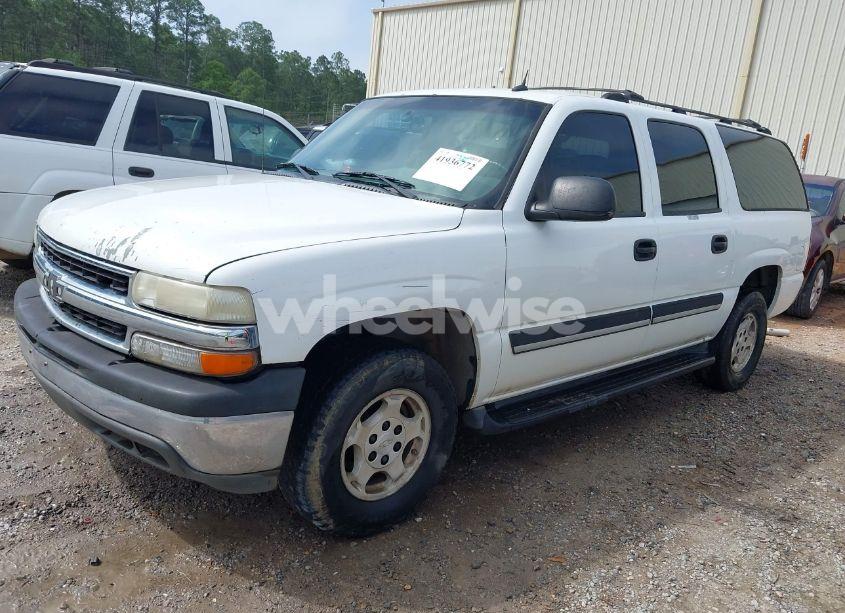Photo 2 of 2005 Chevrolet Suburban 1500 LS (VIN 3GNEC16Z55G160622)
