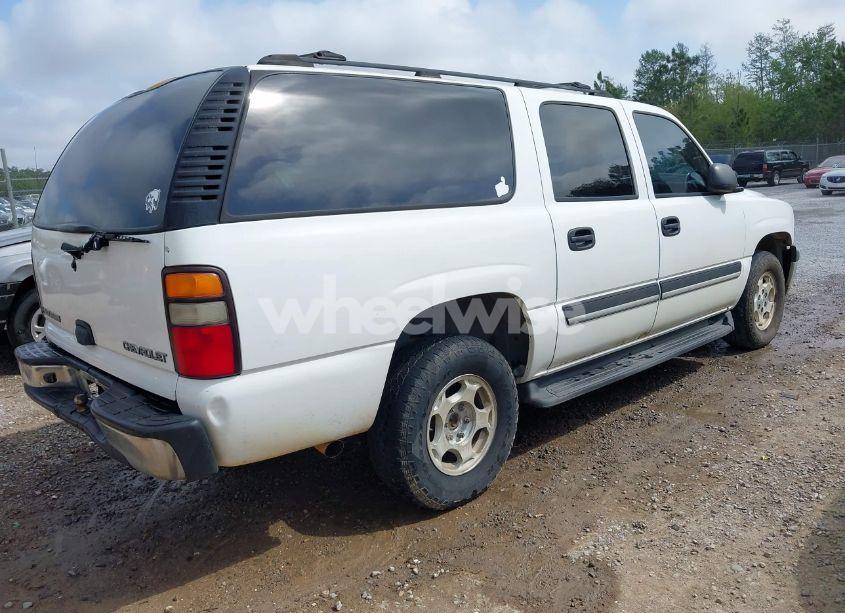 Photo 4 of 2005 Chevrolet Suburban 1500 LS (VIN 3GNEC16Z55G160622)