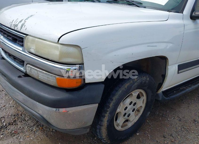Photo 6 of 2005 Chevrolet Suburban 1500 LS (VIN 3GNEC16Z55G160622)