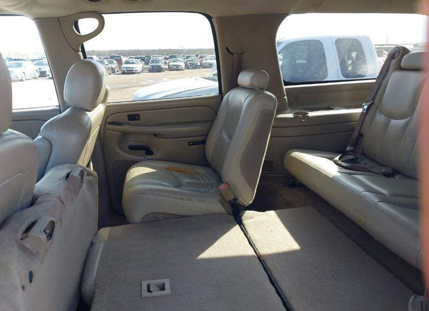 Photo 8 of 2005 Chevrolet Suburban 1500 Z71 (VIN 3GNEC16Z55G228417)