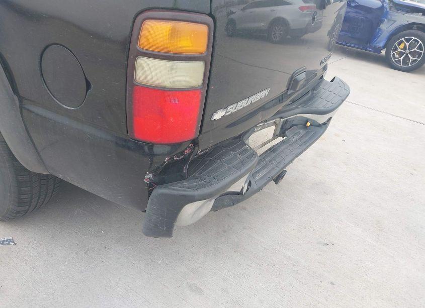 Photo 12 of 2004 Chevrolet Suburban 1500 LT (VIN 3GNEC16Z64G113436)