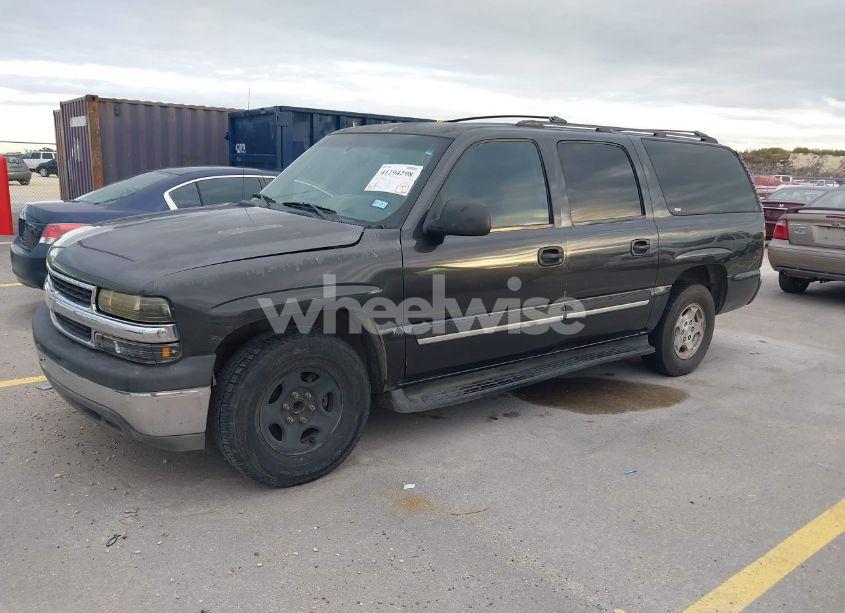 Photo 2 of 2004 Chevrolet Suburban 1500 LS (VIN 3GNEC16Z64G205467)