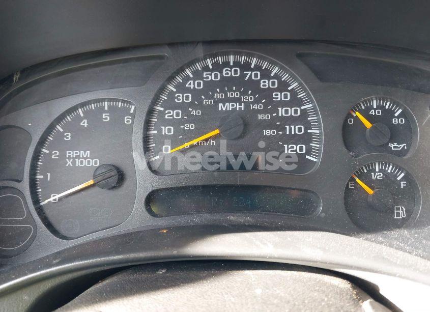 Photo 7 of 2004 Chevrolet Suburban 1500 LS (VIN 3GNEC16Z64G205467)