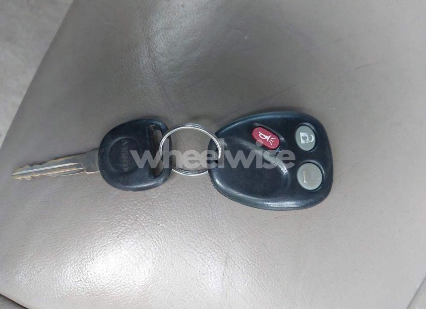 Photo 11 of 2004 Chevrolet Suburban 1500 LT (VIN 3GNEC16Z64G300451)