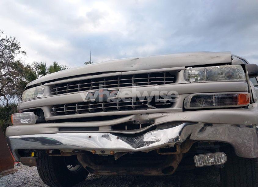 Photo 15 of 2004 Chevrolet Suburban 1500 LT (VIN 3GNEC16Z64G300451)