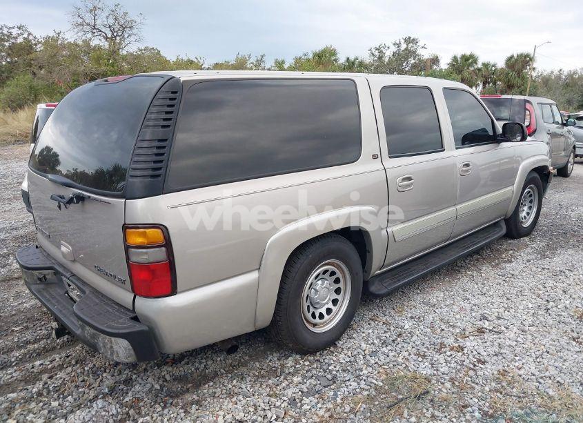 Photo 4 of 2004 Chevrolet Suburban 1500 LT (VIN 3GNEC16Z64G300451)
