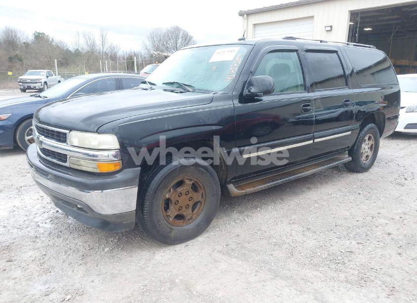 Photo 2 of 2005 Chevrolet Suburban 1500 LS (VIN 3GNEC16Z65G152920)