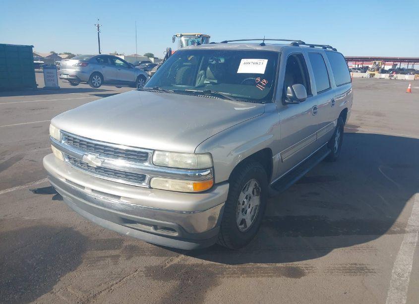 Photo 2 of 2005 Chevrolet Suburban 1500 LT (VIN 3GNEC16Z65G157020)