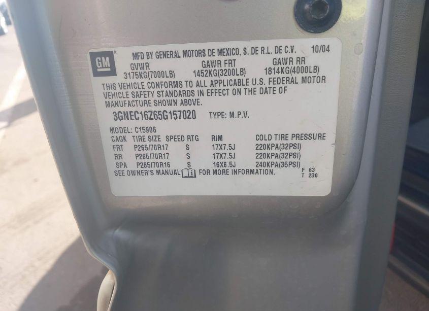 Photo 9 of 2005 Chevrolet Suburban 1500 LT (VIN 3GNEC16Z65G157020)