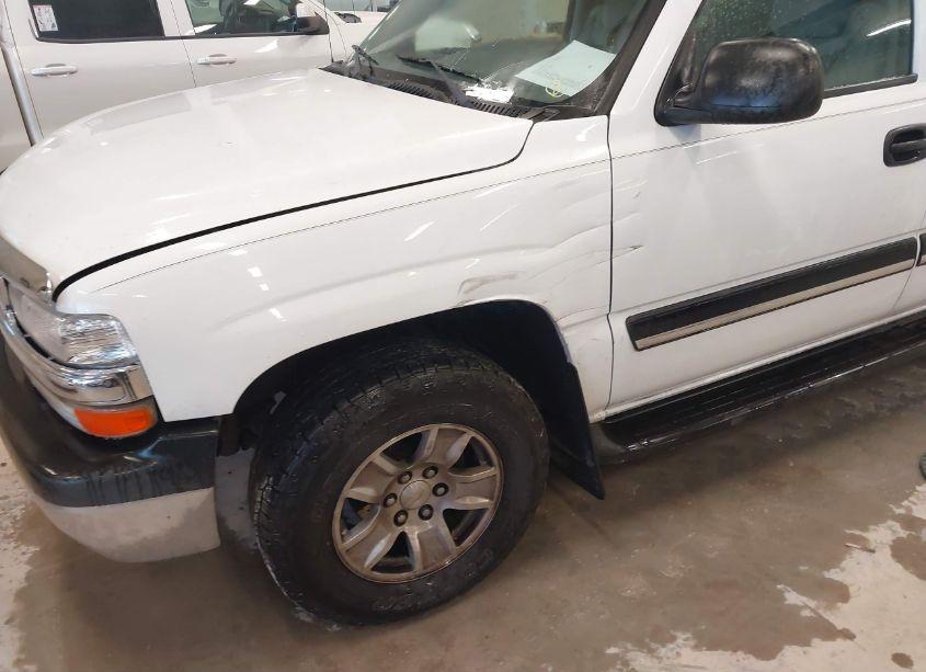 Photo 6 of 2005 Chevrolet Suburban 1500 LS (VIN 3GNEC16Z65G280235)