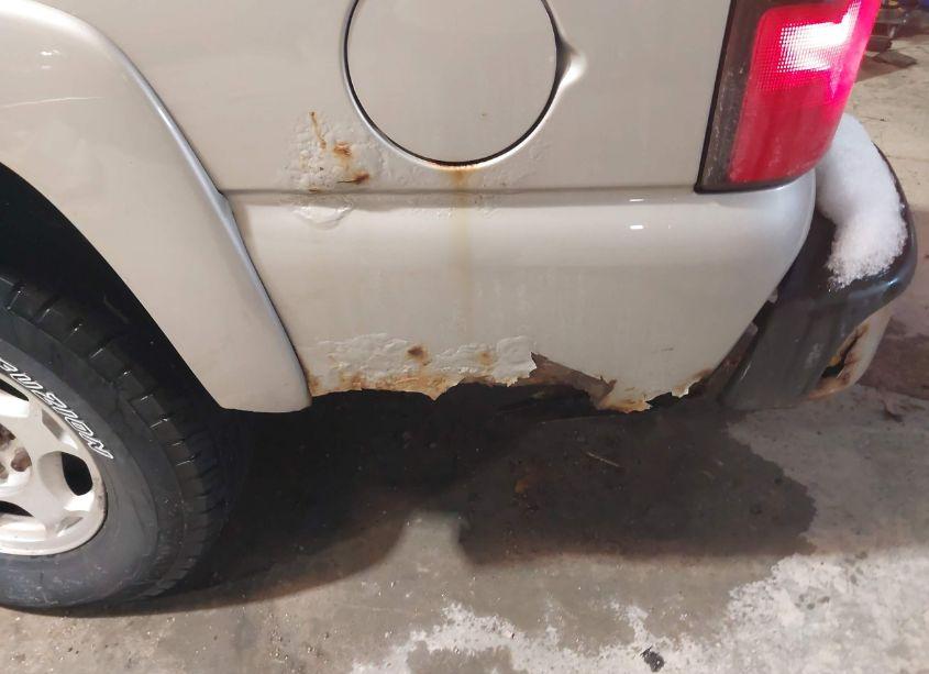 Photo 13 of 2005 Chevrolet Suburban 1500 LS (VIN 3GNEC16Z65G291123)