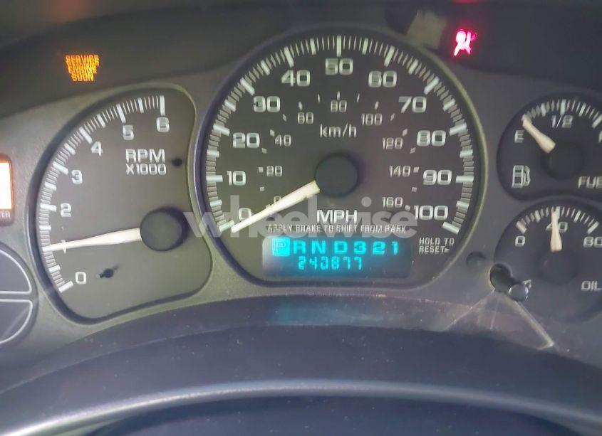 Photo 7 of 2002 Chevrolet Suburban 1500 LS (VIN 3GNEC16Z72G193181)