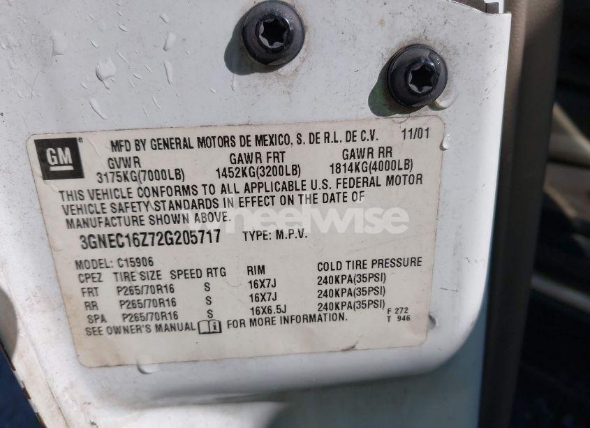 Photo 9 of 2002 Chevrolet Suburban 1500 LT (VIN 3GNEC16Z72G205717)