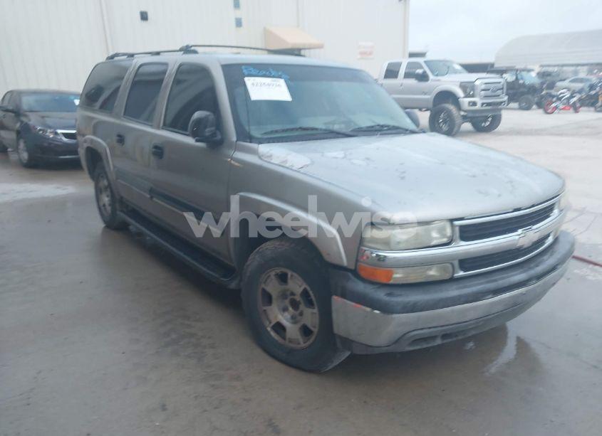 2002 Chevrolet Suburban 1500 LS (VIN 3GNEC16Z72G223490) main photo