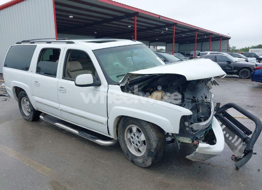2002 Chevrolet Suburban 1500 LT (VIN 3GNEC16Z72G349364) main photo
