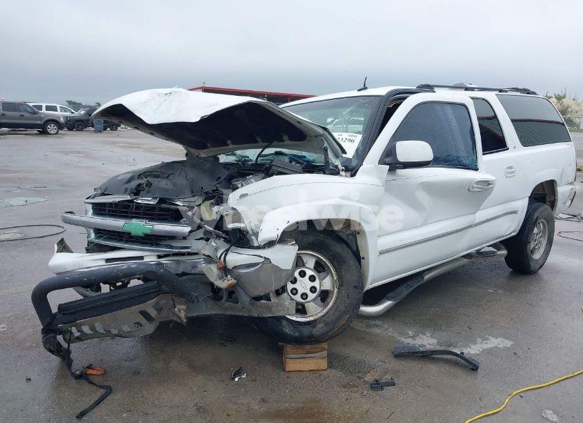 Photo 2 of 2002 Chevrolet Suburban 1500 LT (VIN 3GNEC16Z72G349364)