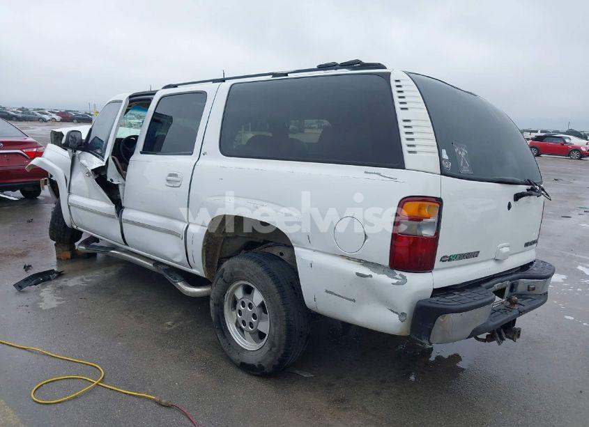 Photo 3 of 2002 Chevrolet Suburban 1500 LT (VIN 3GNEC16Z72G349364)