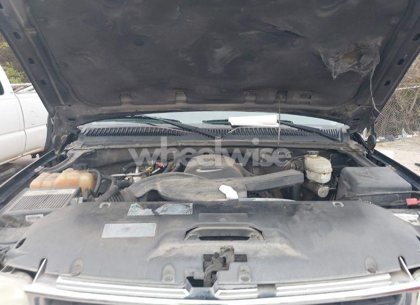 Photo 10 of 2003 Chevrolet Suburban 1500 LS (VIN 3GNEC16Z73G141597)