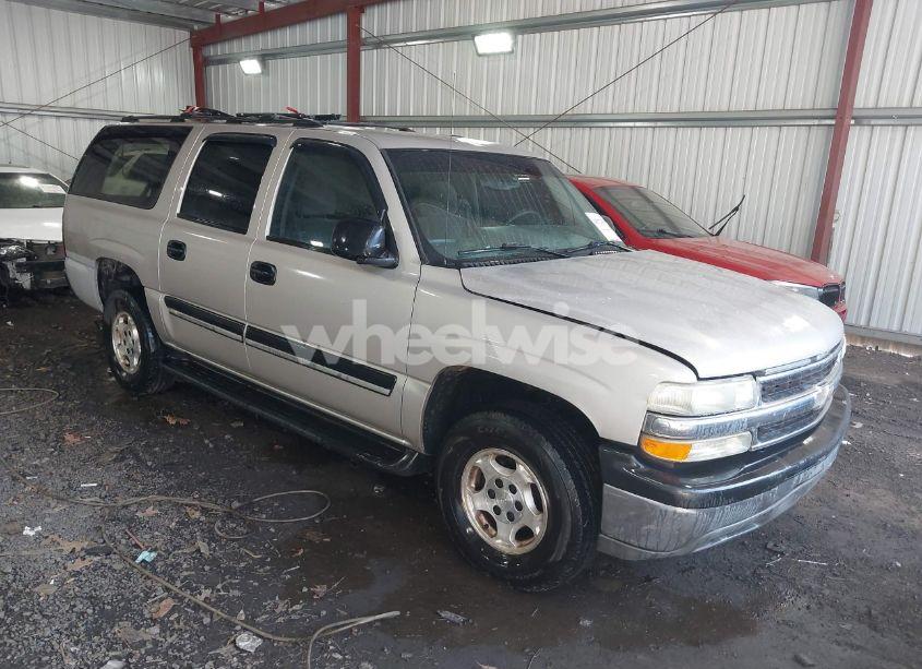 2004 Chevrolet Suburban 1500 LS (VIN 3GNEC16Z74G201816) main photo