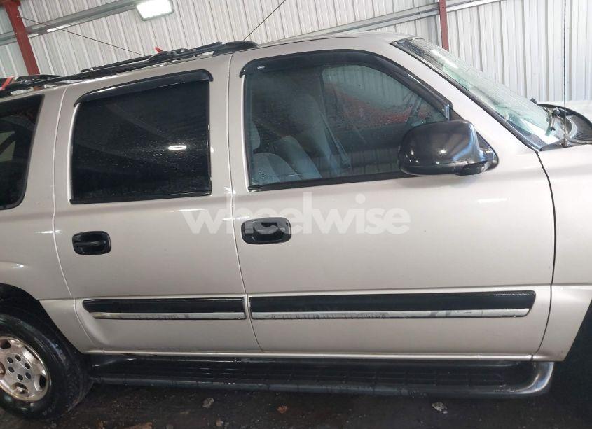 Photo 13 of 2004 Chevrolet Suburban 1500 LS (VIN 3GNEC16Z74G201816)