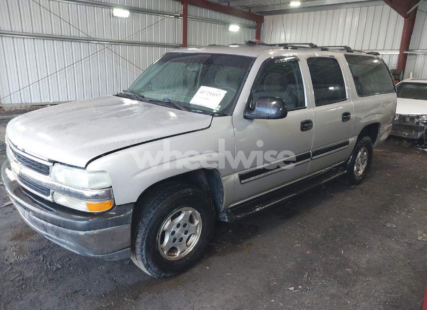 Photo 2 of 2004 Chevrolet Suburban 1500 LS (VIN 3GNEC16Z74G201816)
