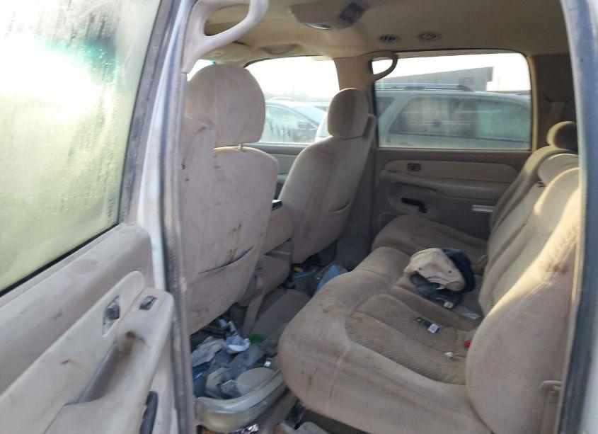 Photo 8 of 2002 Chevrolet Suburban 1500 LS (VIN 3GNEC16Z82G353245)