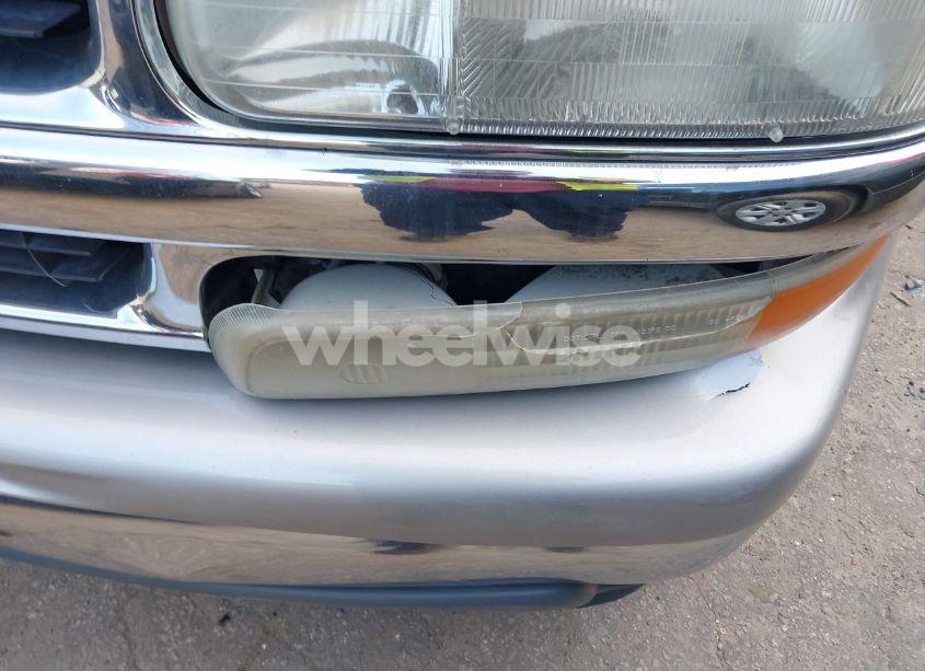 Photo 14 of 2005 Chevrolet Suburban 1500 LT (VIN 3GNEC16Z85G157682)