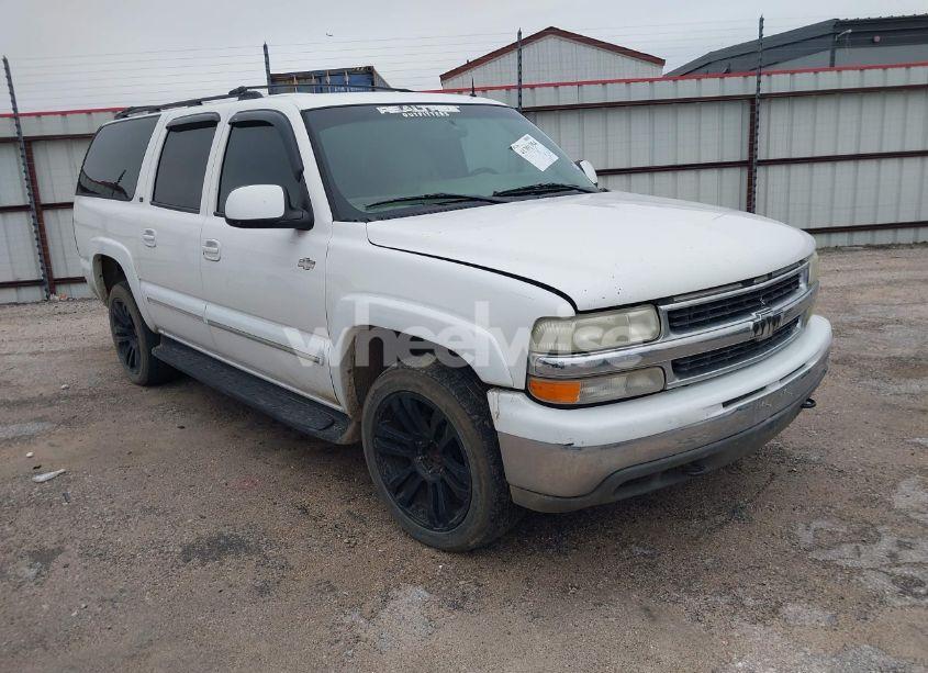 2002 Chevrolet Suburban 1500 LT (VIN 3GNEC16Z92G180545) main photo